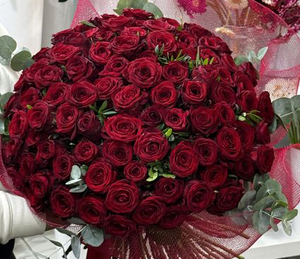 Livraison 150 Roses rouges RED