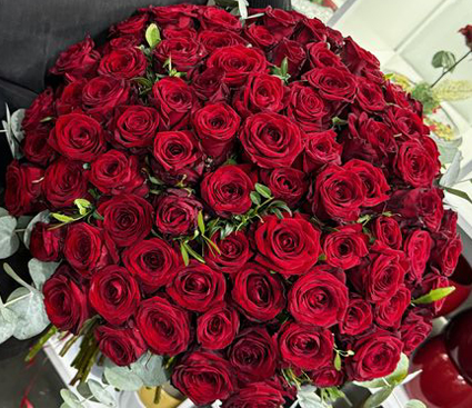 Livraison 150 Roses rouges RED